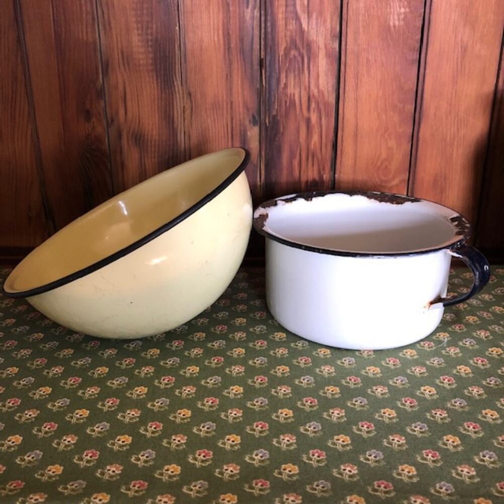 Vintage Enamelware Bowls with Black Trim — Set of 2